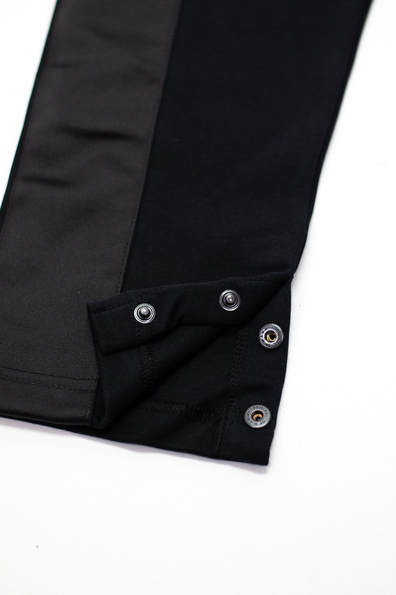NAGILOOH® Joggers Black