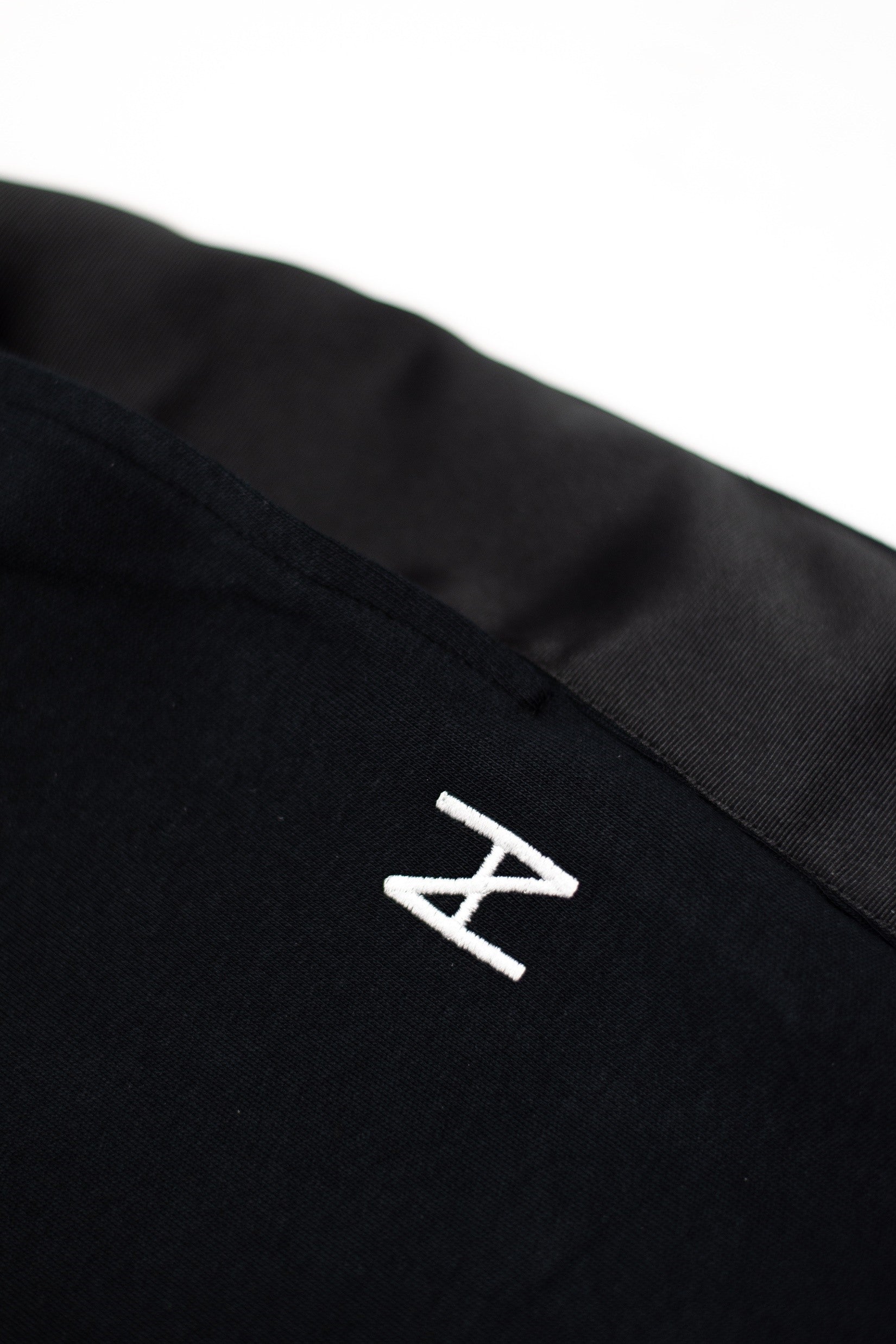 NAGILOOH® Joggers Black